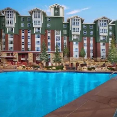 Marriott Mountainside Luxury Studio
